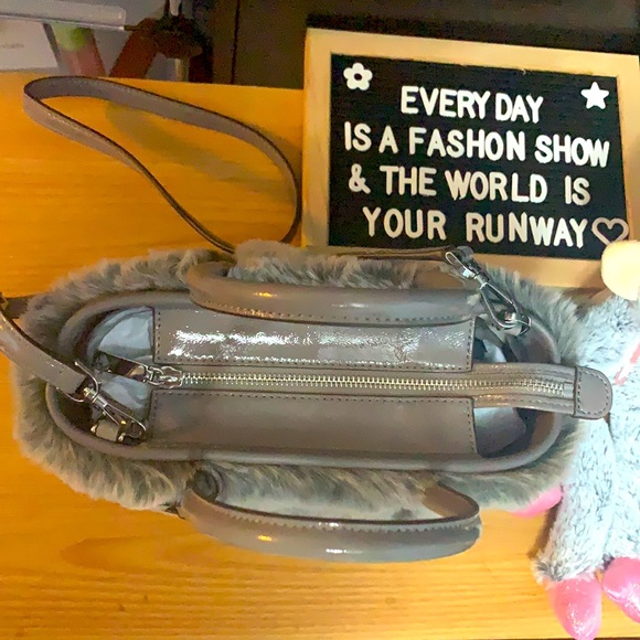 Kate Spade 2 way Bag - Picture 2 of 5